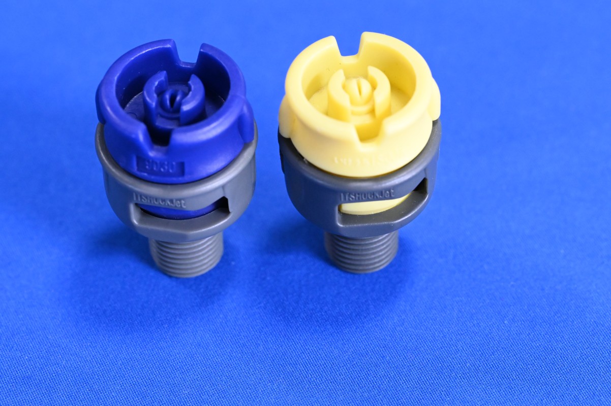 ပန်ကာ -shaped nozzle
